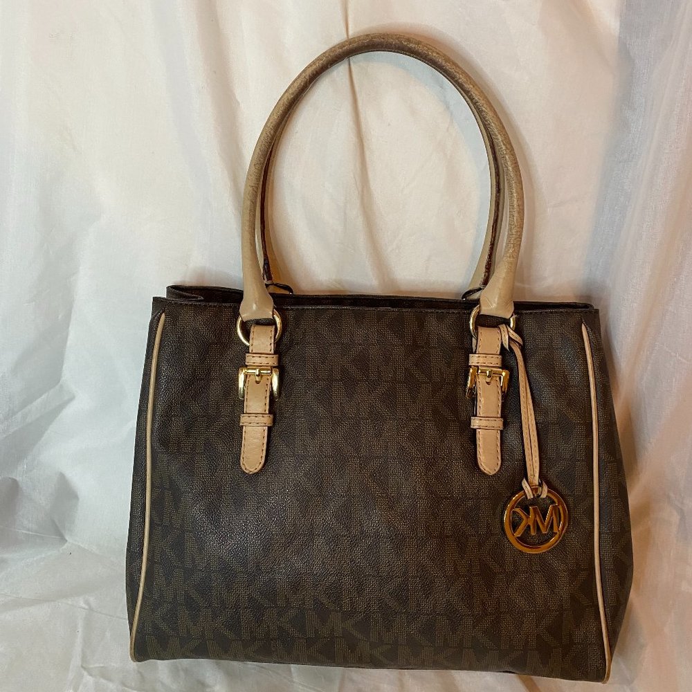 Michael Kors signature logo leather shoulder bag